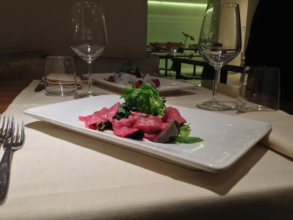 Albergo Dei Laghi Turate 4*,
