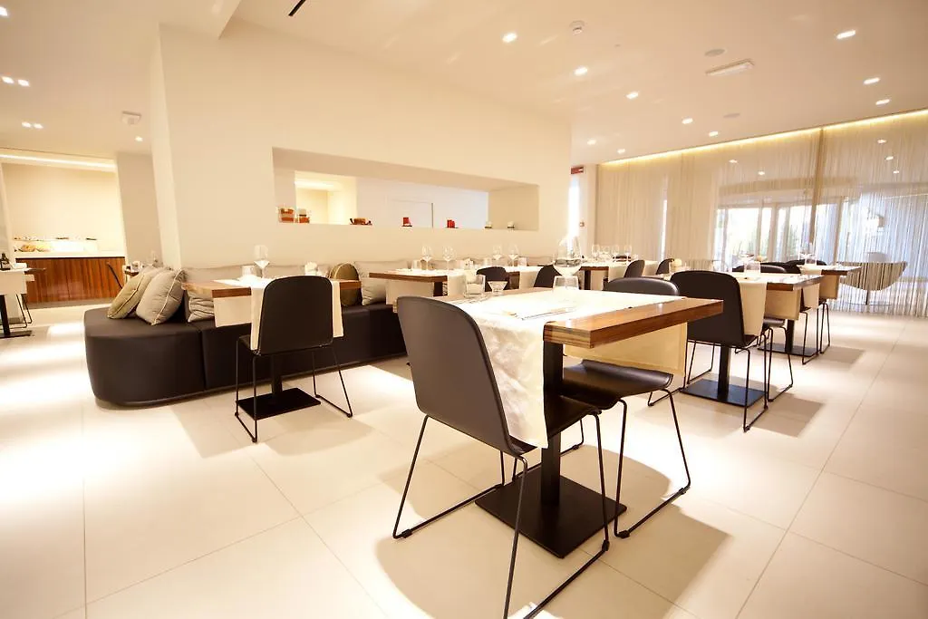 Albergo Dei Laghi Turate 4*,